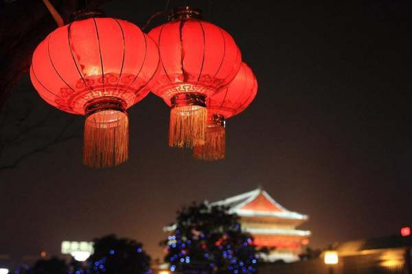 一年到底是360天还是365天？