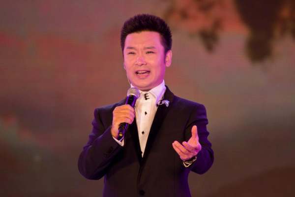 刘和刚父亲来自歌词
