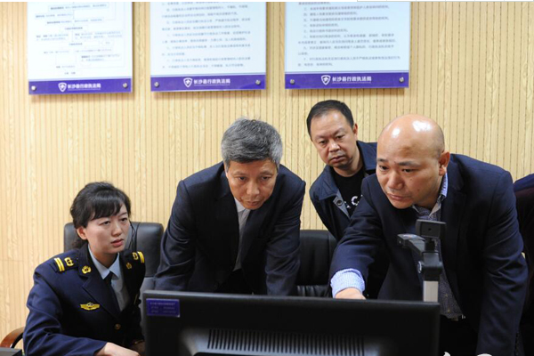 论述行政指挥在行政执行过程中的作用主要体现在哪些方面