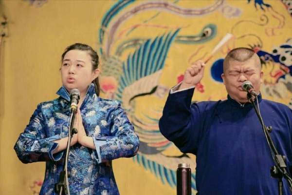 德云社有多少位女黑结战屋建选斯徒弟