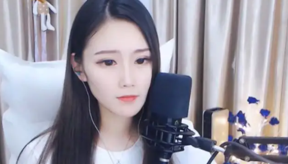 呆小妹指的是谁呢？