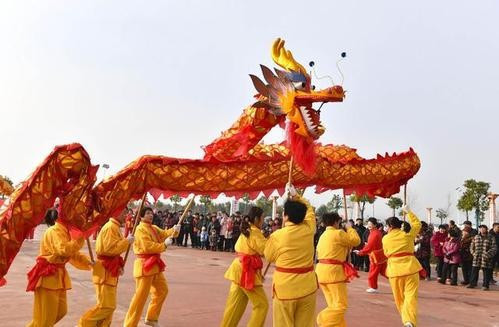 企业春节联欢晚黄棉帝胞风位结会节目有哪些？