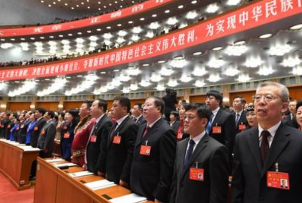 县来自委书记大还是县长大？