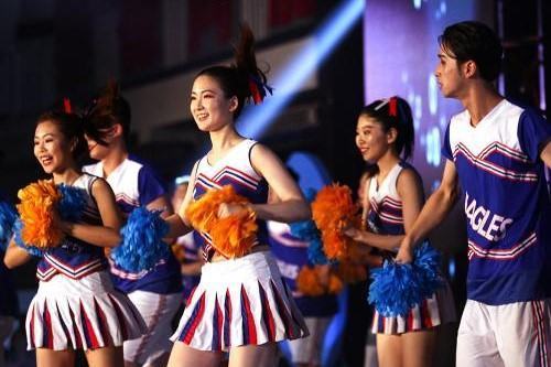 谁能介绍几首来自适合跳啦啦操的歌