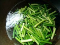蒜苔炒肉的家常做法