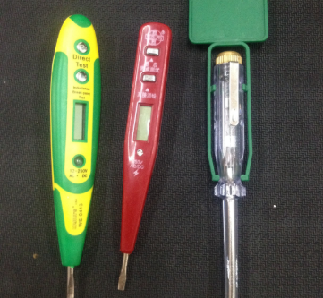 、低来自压电笔一般适用于多少伏以下的交流电压? A. 220 B. 380 C. 500 D.