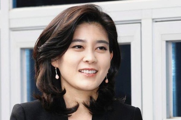 什么原因让三星长女李富真倾家荡产也要离婚呢？