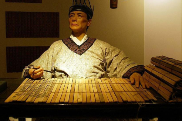 实事求是是谁第毛客硫司一个提出来的