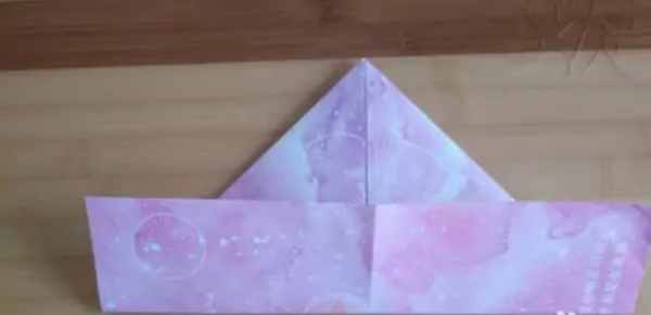用纸做的手工枪可发射子弹98k