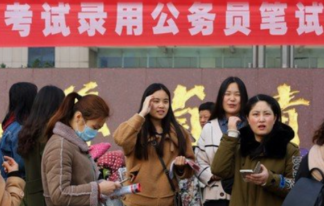 公务员国考和省考时间