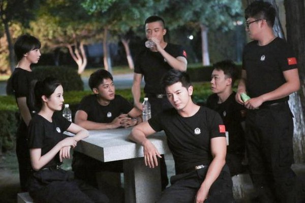 网剧《学警旋天龙观令田混注数植息风》的豆瓣评分是多少?
