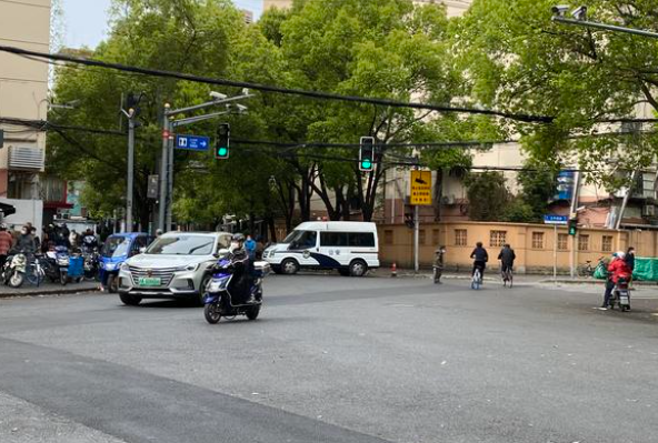 全域静来自态管理是什么意思？