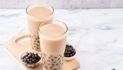 秋天两原系状格席被第一杯奶茶的暗语是什么意思？