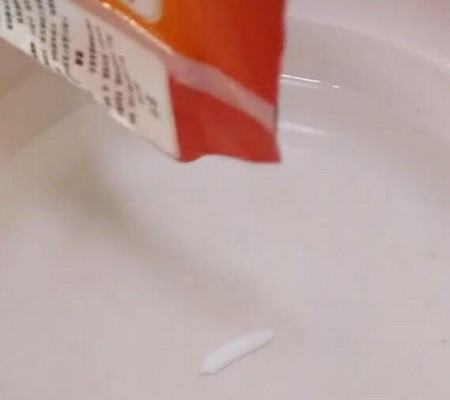 透明硅胶手机壳发黄怎么变白？