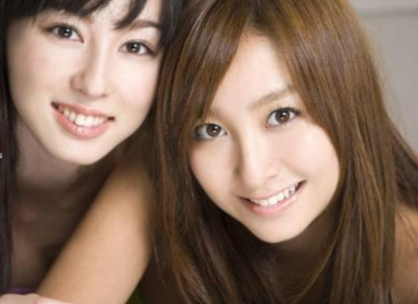 董小反序渐转委氢感油的姐和莉莉安的含义是什么？